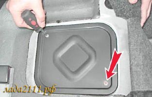 лючок бензонасоса лючок бензонасоса